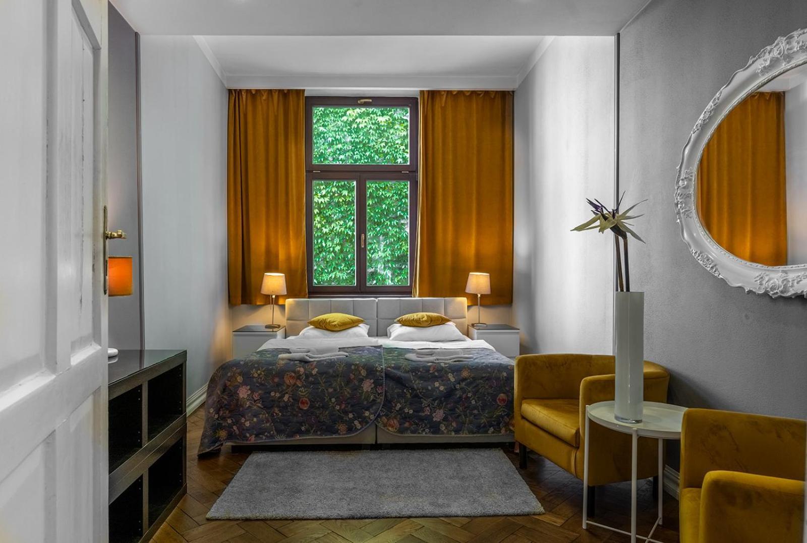 Antique Apartments Old Town 크라쿠프 외부 사진